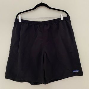 Mens Patagonia Baggies 7” size XL